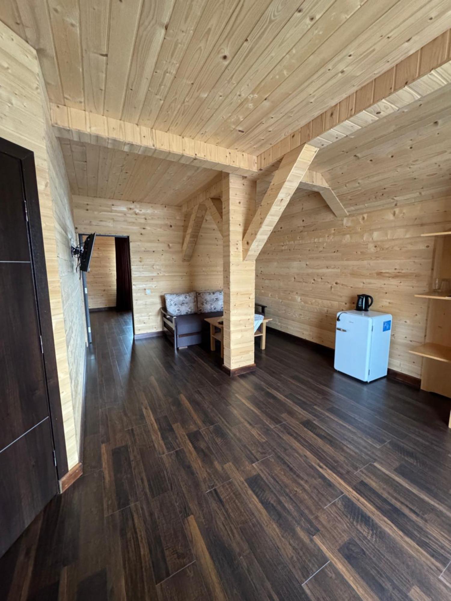 Опришок Hotel Palyanytsya Luaran gambar