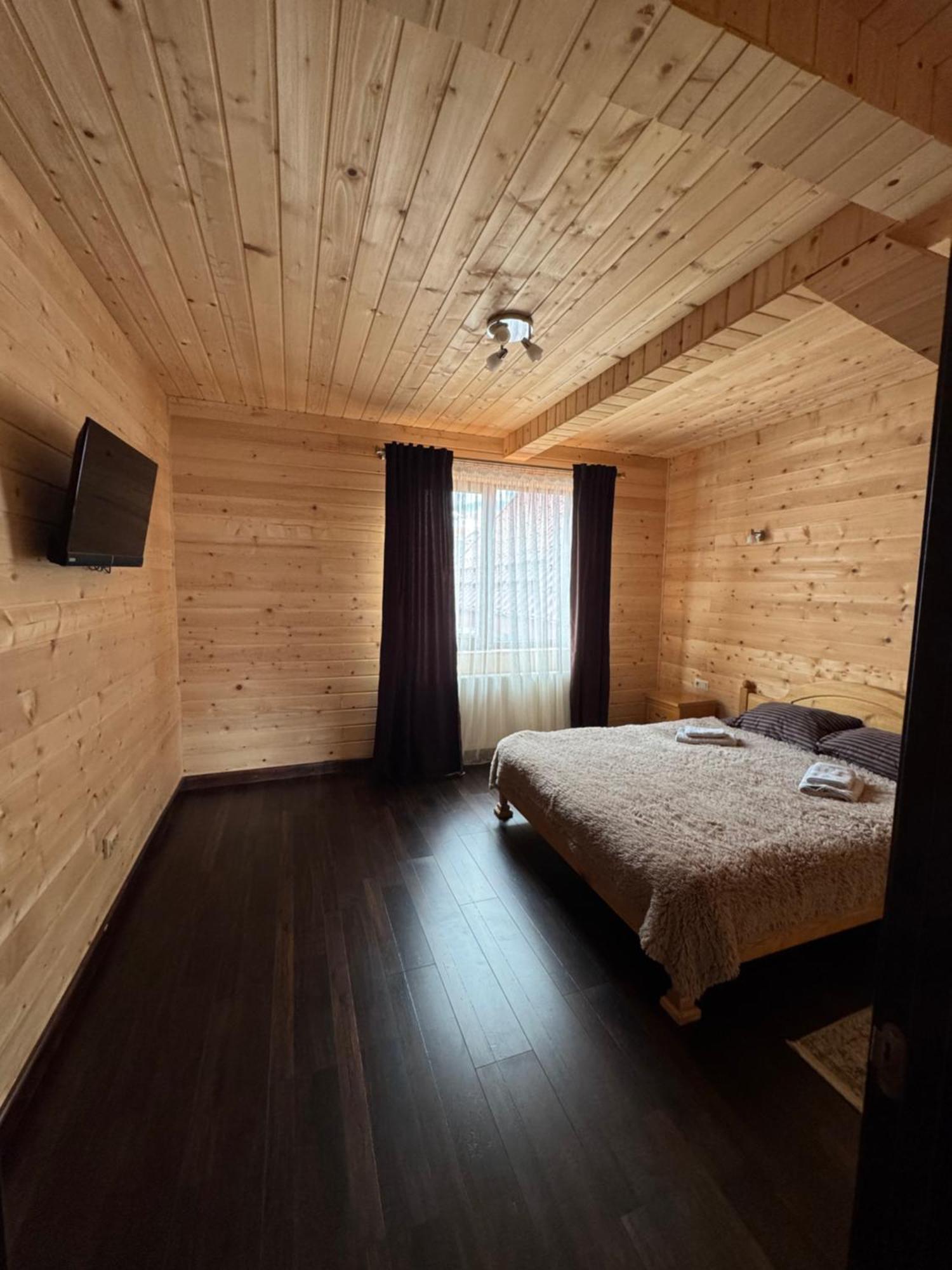 Опришок Hotel Palyanytsya Luaran gambar