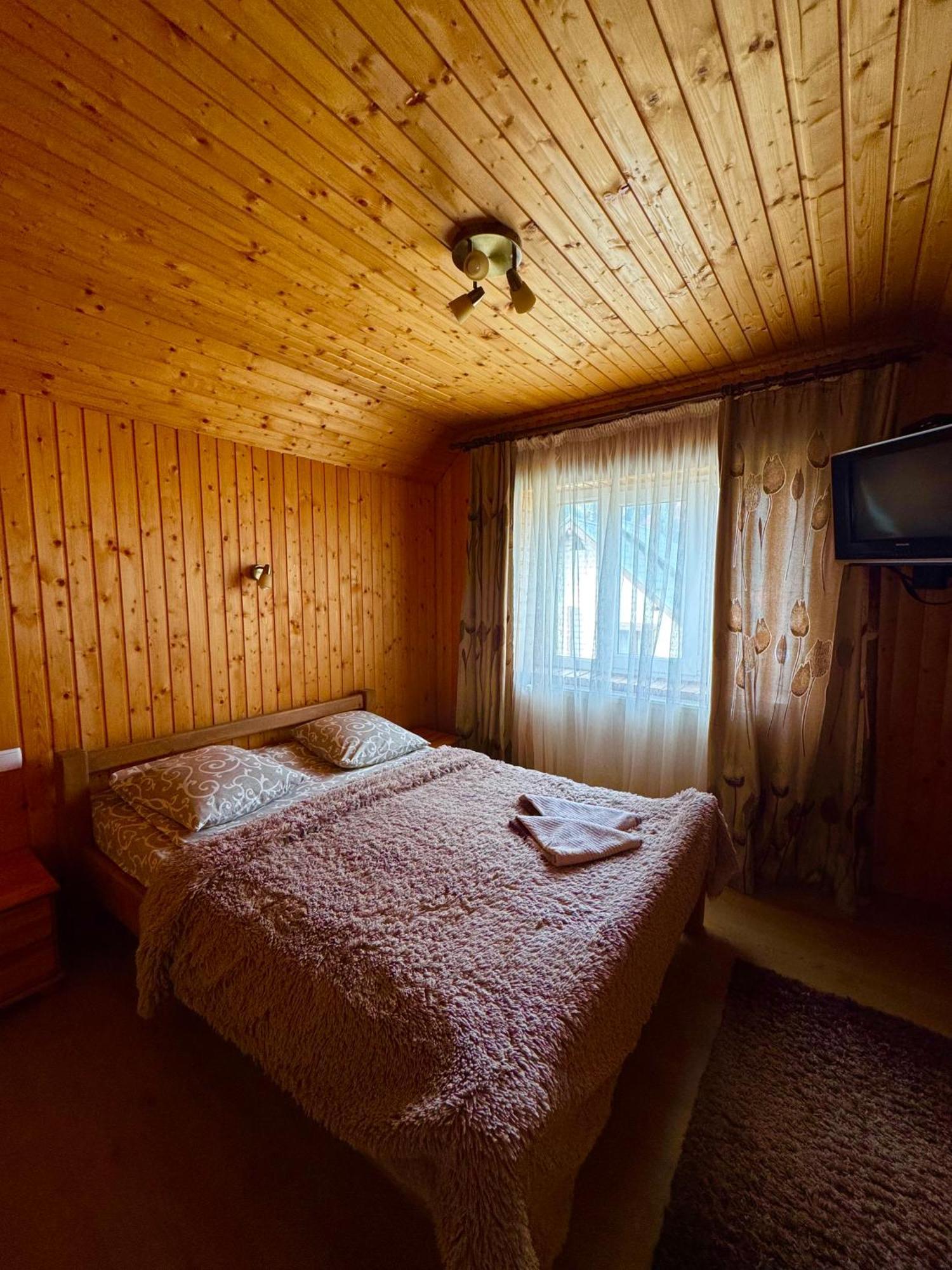 Опришок Hotel Palyanytsya Luaran gambar