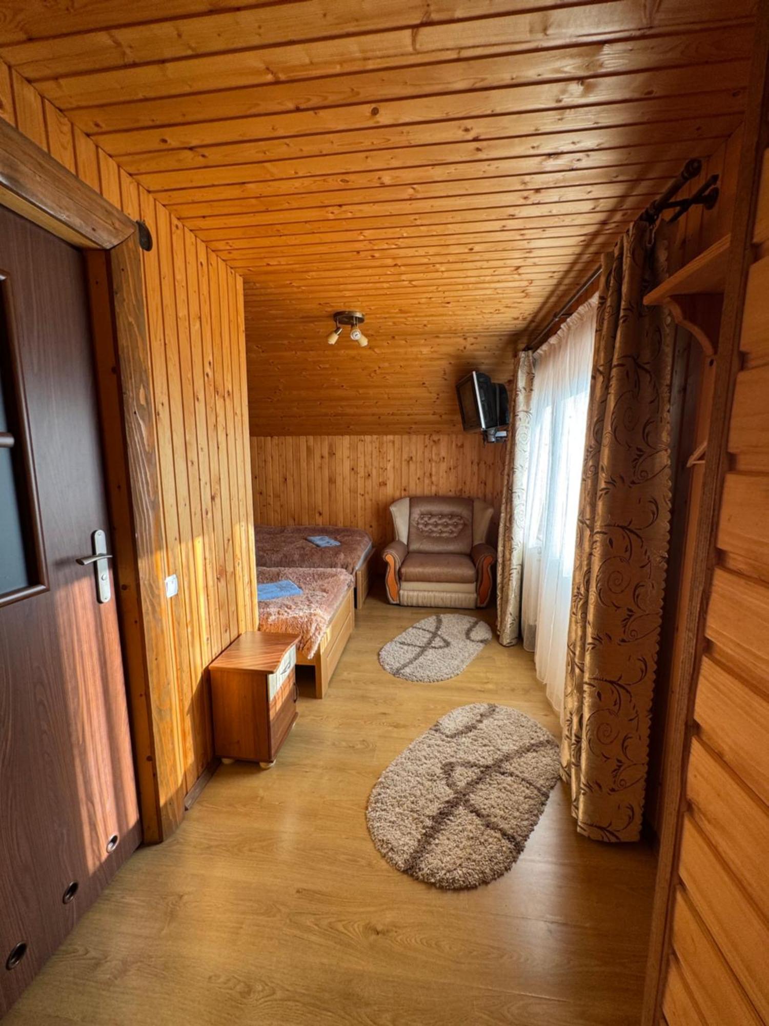 Опришок Hotel Palyanytsya Luaran gambar